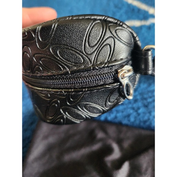 Oakley Soft Case Faux Leather Zip Up Glasses Case with Pouch - Picture 3 of 6